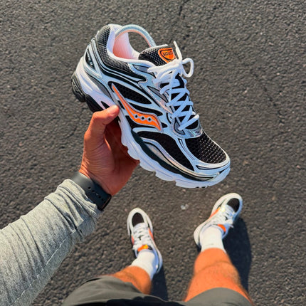 Saucony ProGrid Omni 9 Black Orange