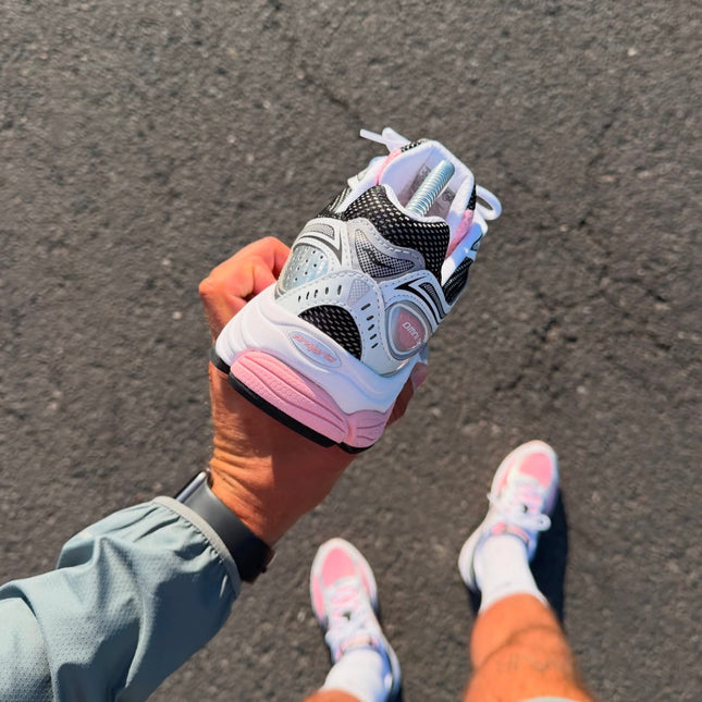 Saucony ProGrid Omni 9 Pink Black